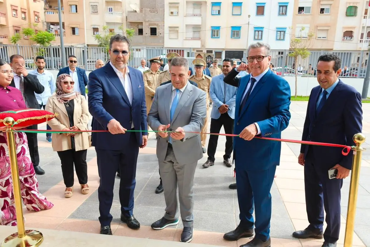 في الذكرى 27 لاعتلاء جلالة الملك عرش اسلافه الميامين…رئيس الحكومة ووالي جهة سوس يدشنان 4 مشاريع ثقافية اجتماعية ورياضية بأكادير في الذكرى 27 لاعتلاء جلالة الملك عرش اسلافه الميامين…رئيس الحكومة ووالي جهة سوس يدشنان 4 مشاريع ثقافية اجتماعية ورياضية بأكادير