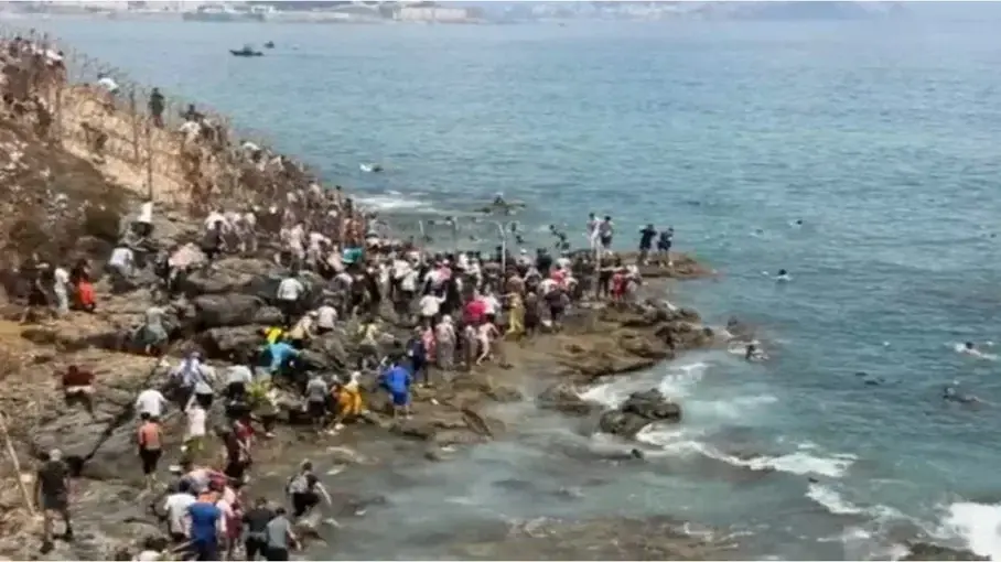 البيت الأبيض يهاجم سياسات إسبانيا بشأن الهجرة بعد تصاعد أزمة سبتة البيت الأبيض يهاجم سياسات إسبانيا بشأن الهجرة بعد تصاعد أزمة سبتة