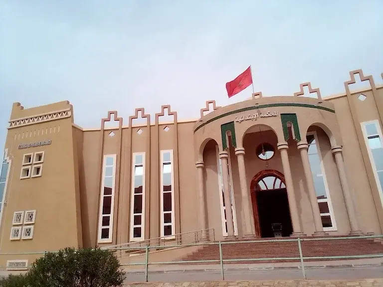 الرشيدية : حكم قضائي في قضية الترامي على أرض بجماعة عرب الصباح زيز ينتظر التنفيد قرابة الثلاث سنوات….فإلى متى الرشيدية : حكم قضائي في قضية الترامي على أرض بجماعة عرب الصباح زيز ينتظر التنفيد قرابة الثلاث سنوات….فإلى متى