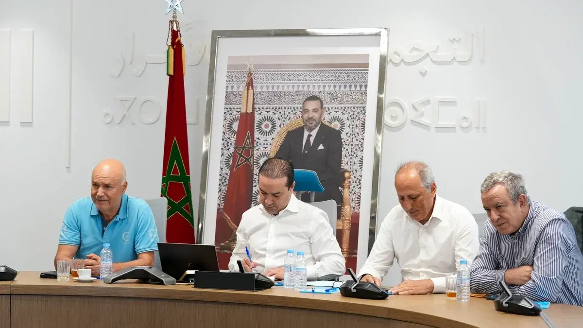 الأحرار يرفض استقطاب البام لمنتخبيه قبيل انتخابات 23 شتنبر الأحرار يرفض استقطاب البام لمنتخبيه قبيل انتخابات 23 شتنبر