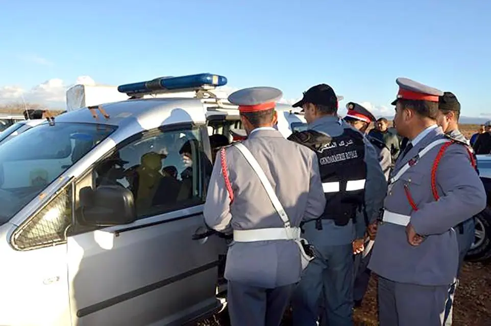 الدرك الملكي يطيح بثلاثة أشخاص بأمسكروض للاشتباه في تنظيم رحلات سرية الدرك الملكي يطيح بثلاثة أشخاص بأمسكروض للاشتباه في تنظيم رحلات سرية