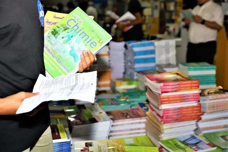 أزمة الكتب المدرسية تعود إلى الواجهة مع الدخول المدرسي أزمة الكتب المدرسية تعود إلى الواجهة مع الدخول المدرسي